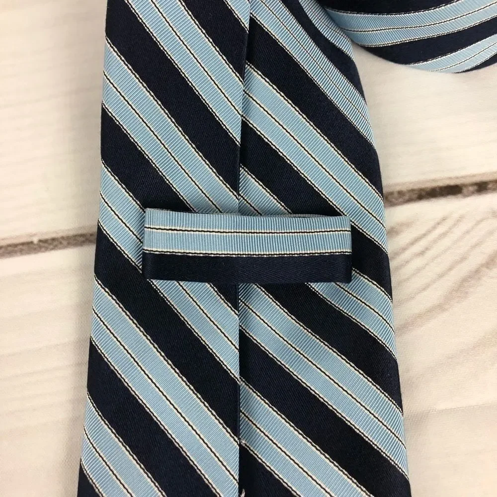 Eagle blue stripe